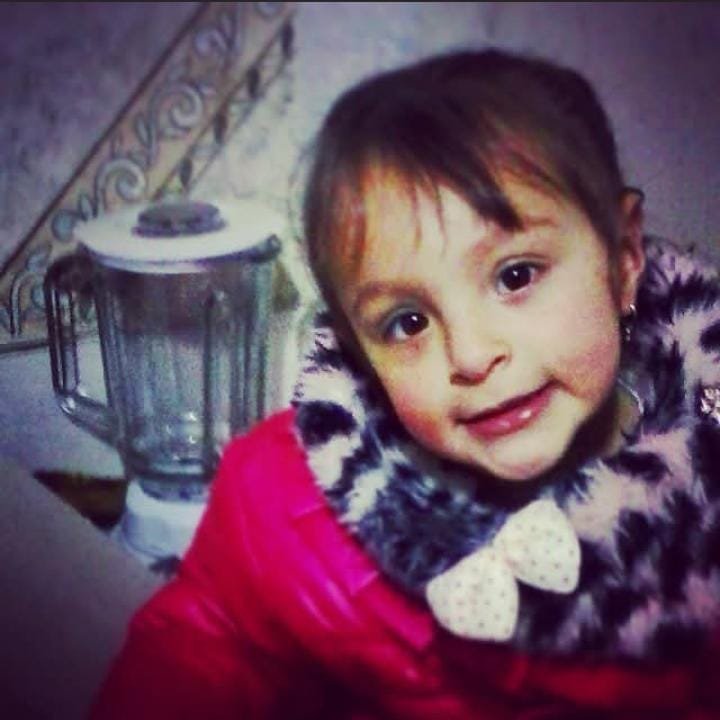 Sara Valentina Mora Piamonte durante su infancia